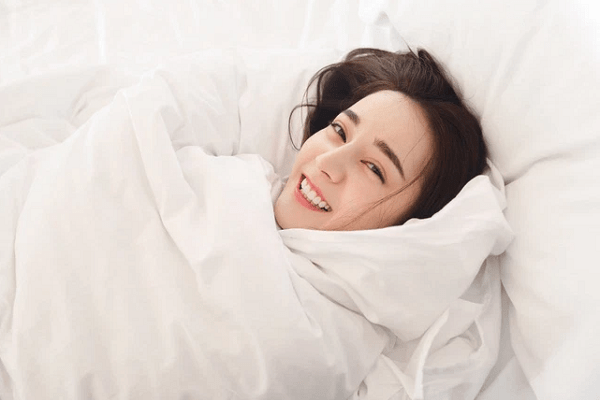 Cách Khắc Phục Tình Trạng Ngủ Dậy Da Mặt Nhiều Dầu 1