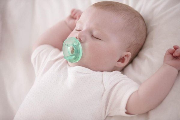 Những Lợi ích Khi Trẻ Sử Dụng Núm Vú Giả