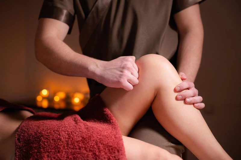 Massage thư giãn hỗ trợ cân bằng cảm xúc, ngăn ngừa trầm cảm sau sinh