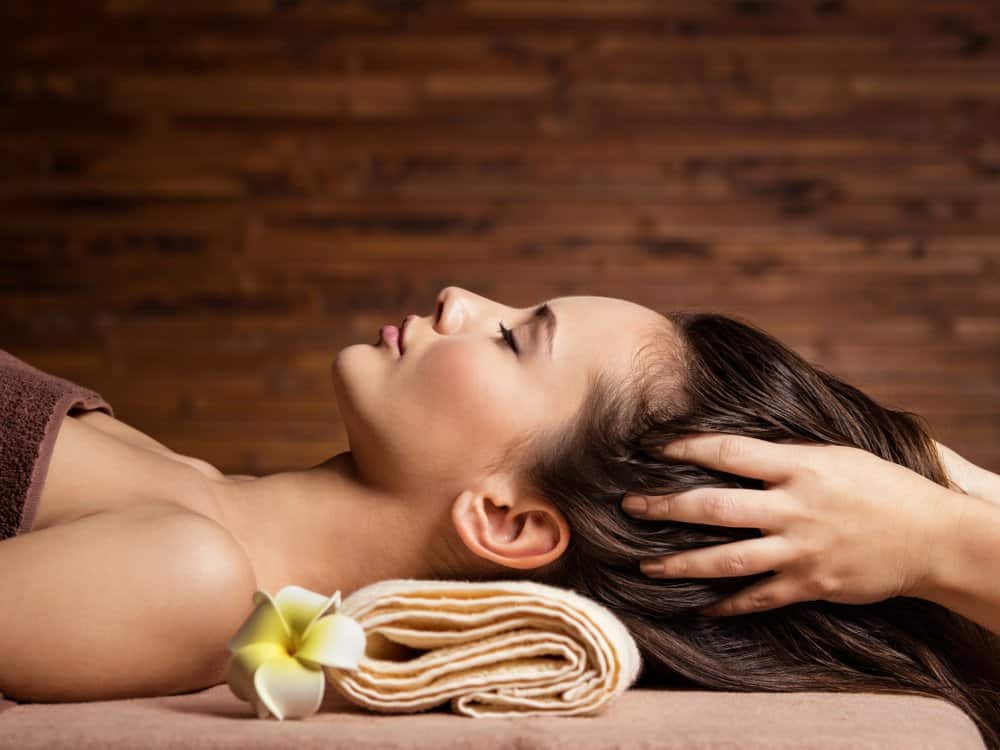 Quy Trình Gội đầu Dưỡng Sinh Cho Mẹ Sau Sinh Tại Bon Spa