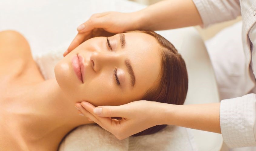 Bí Quyết Chăm Sóc Da An Toàn Cho Mẹ Bầu