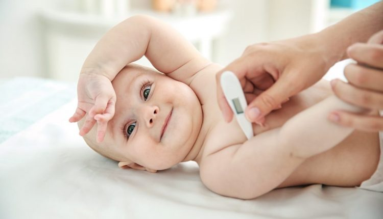 Cách Hạ Sốt Cho Trẻ Sơ Sinh An Toàn Tại Nhà