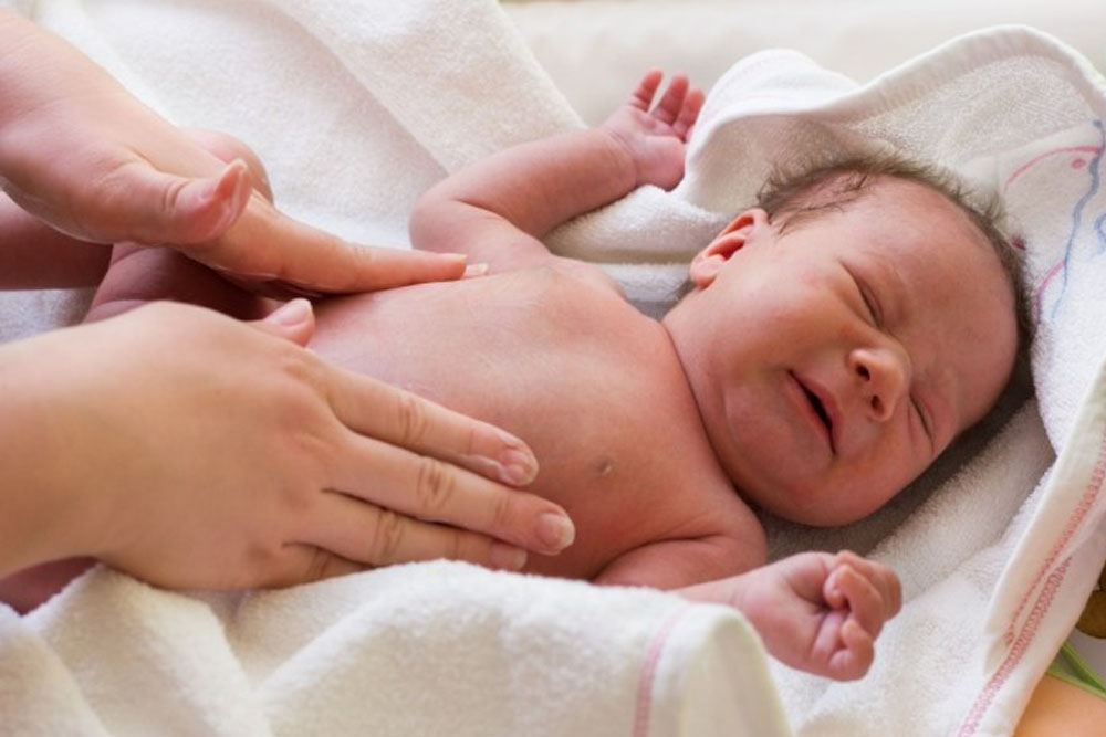 Hướng Dẫn Massage Cho Trẻ Sơ Sinh Bị Colic đúng Cách