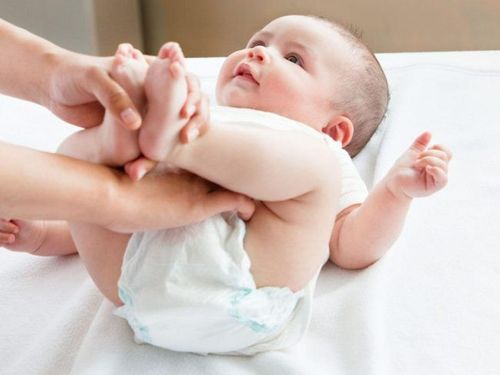Massage Giảm Colic ở Trẻ Sơ Sinh Có Hiệu Quả Không
